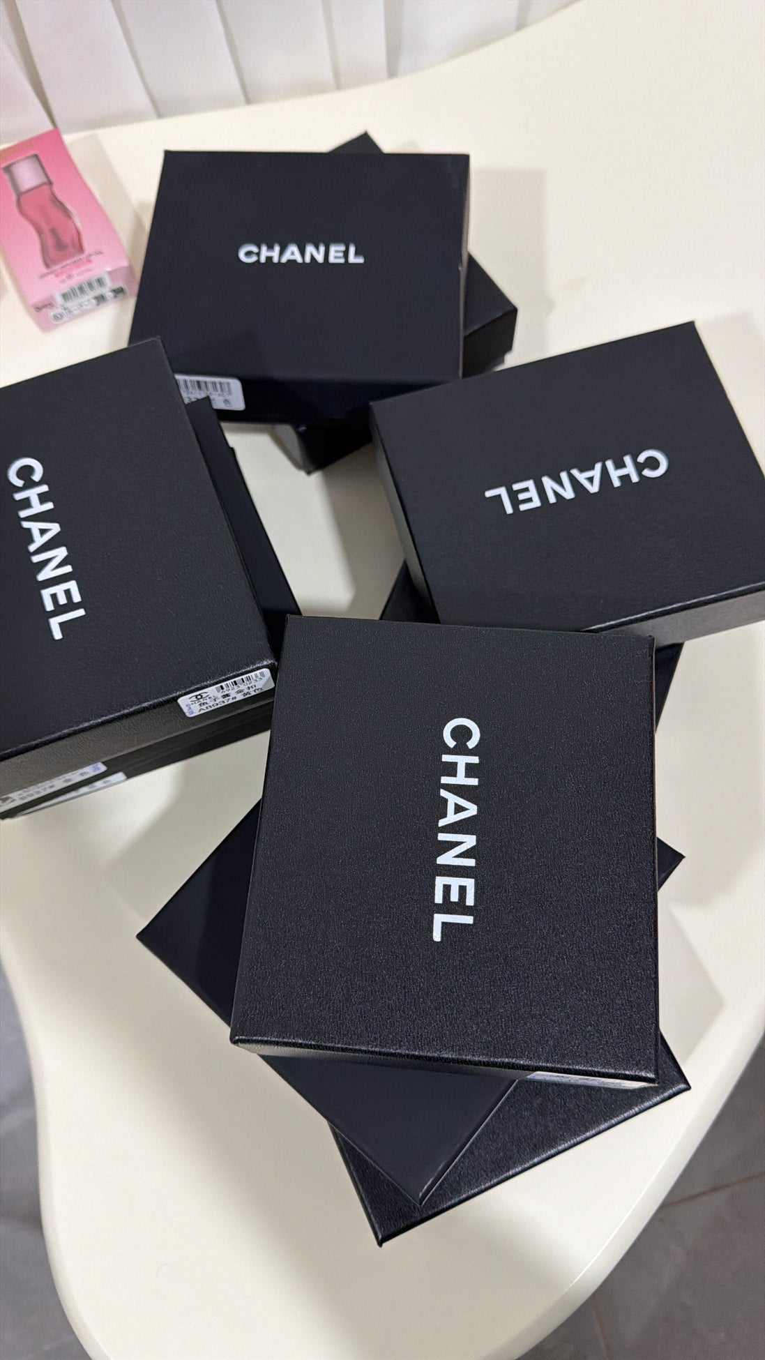 Chanel mini purse ( with a chain strap)