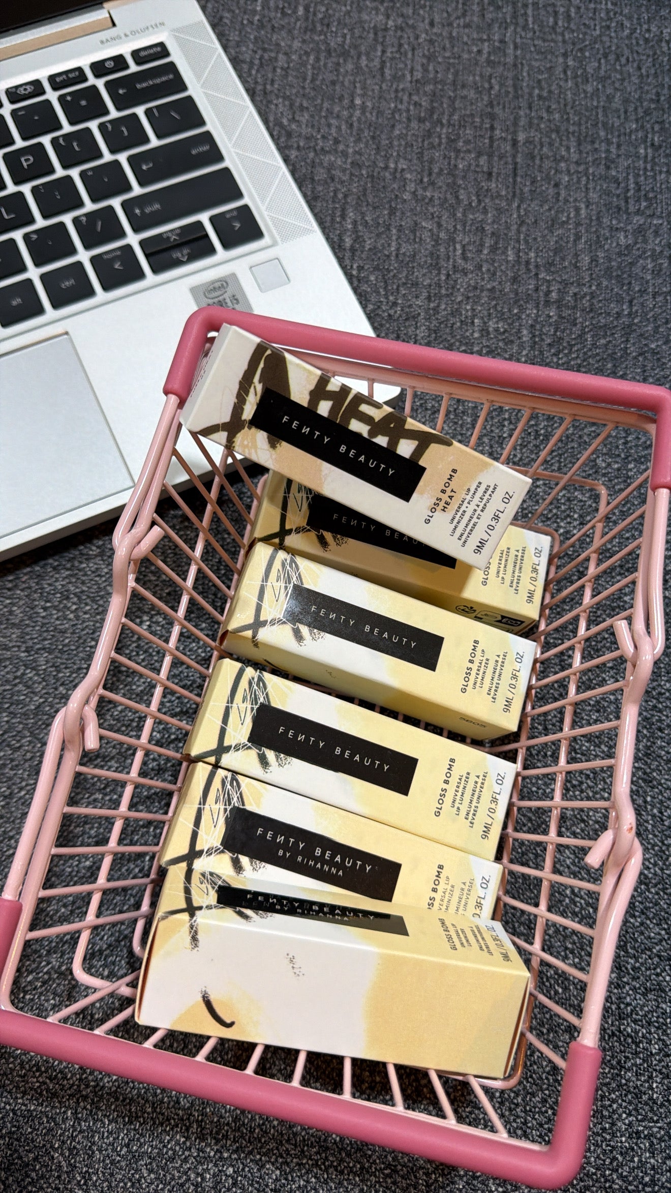 Fenty Beauty Gloss Bomb